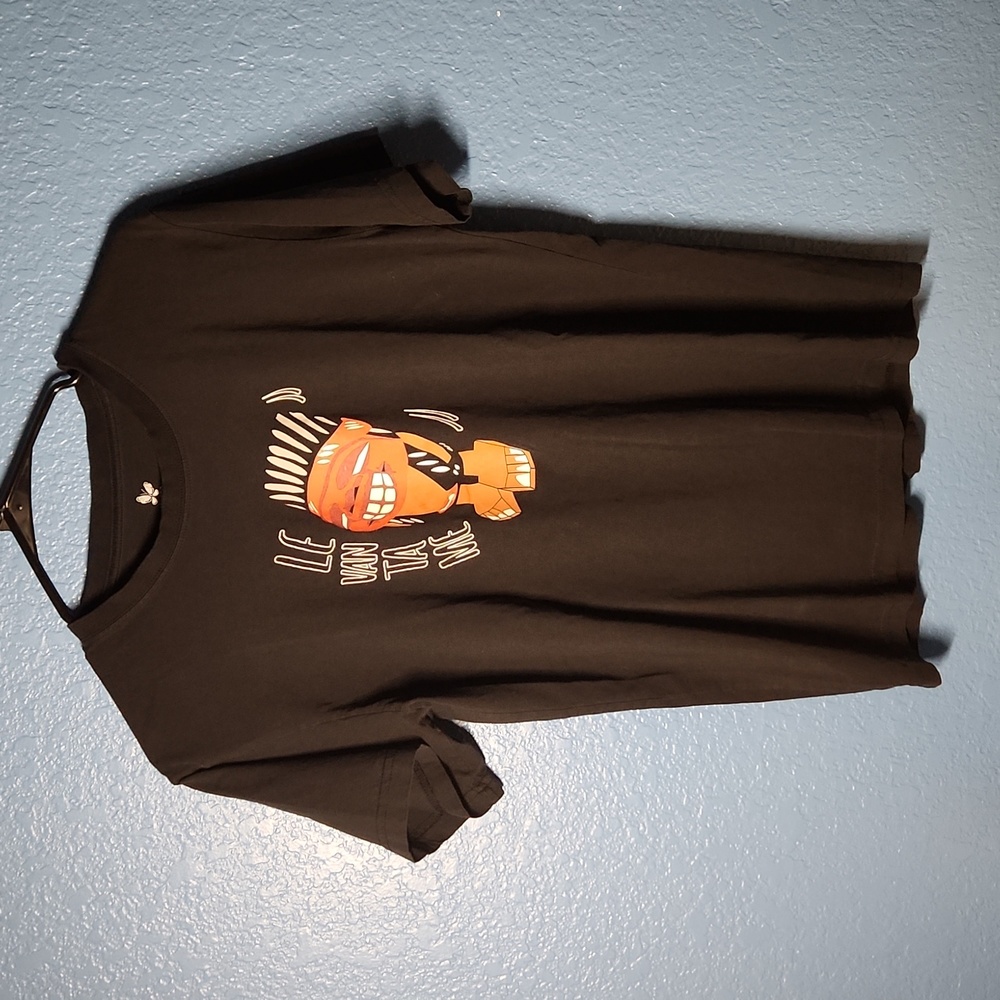 "Le van ta me" Tee